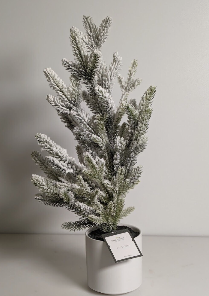 22” Threshold Christmas Tree Fl